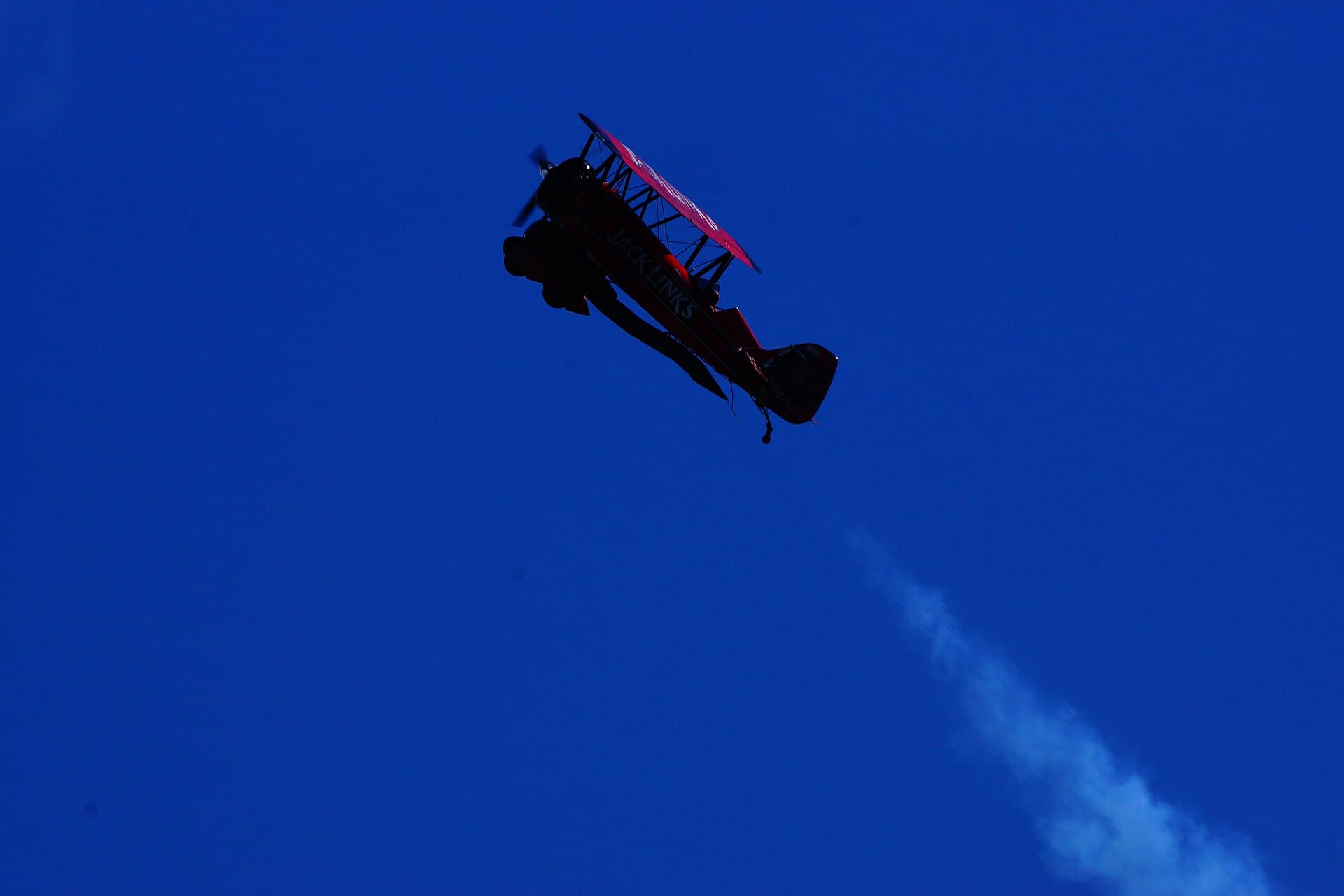 - Single-engine aircraft