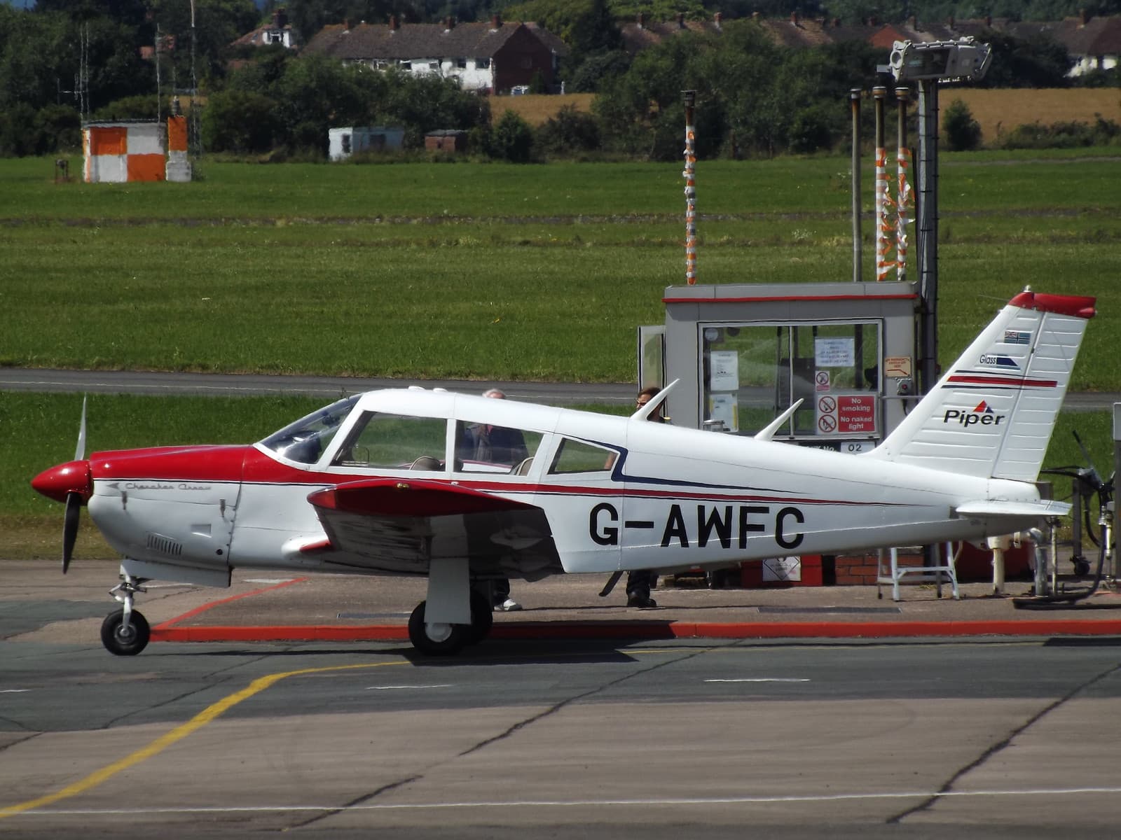 G-AWFC - Piper