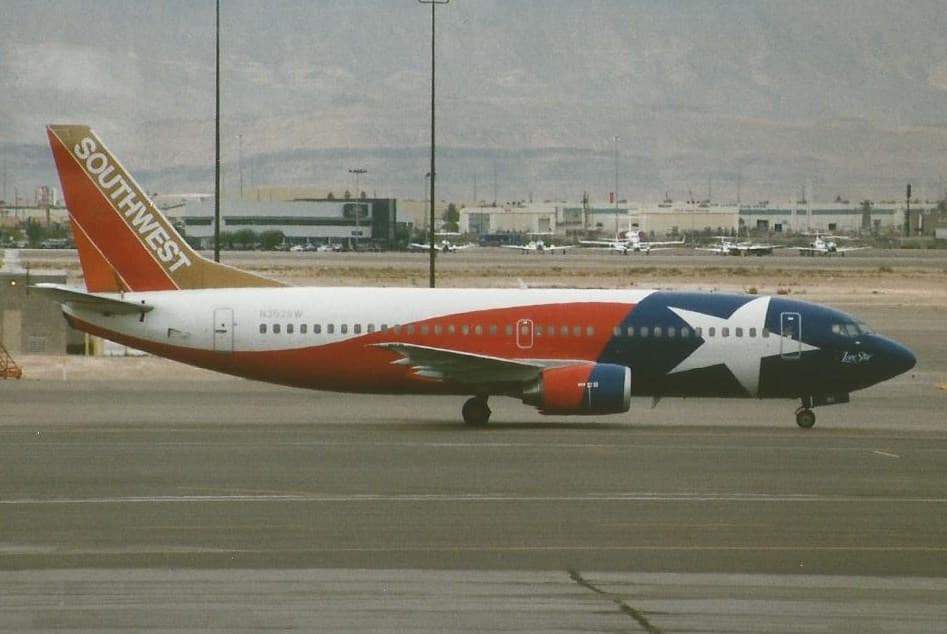 N352SW - Boeing