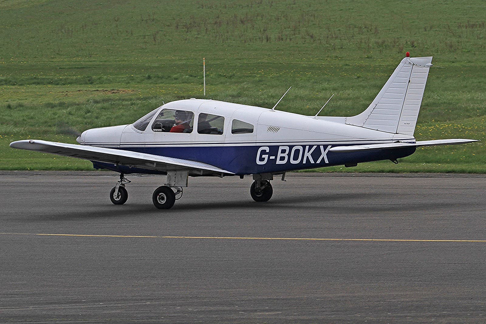 G-BOKX - Piper