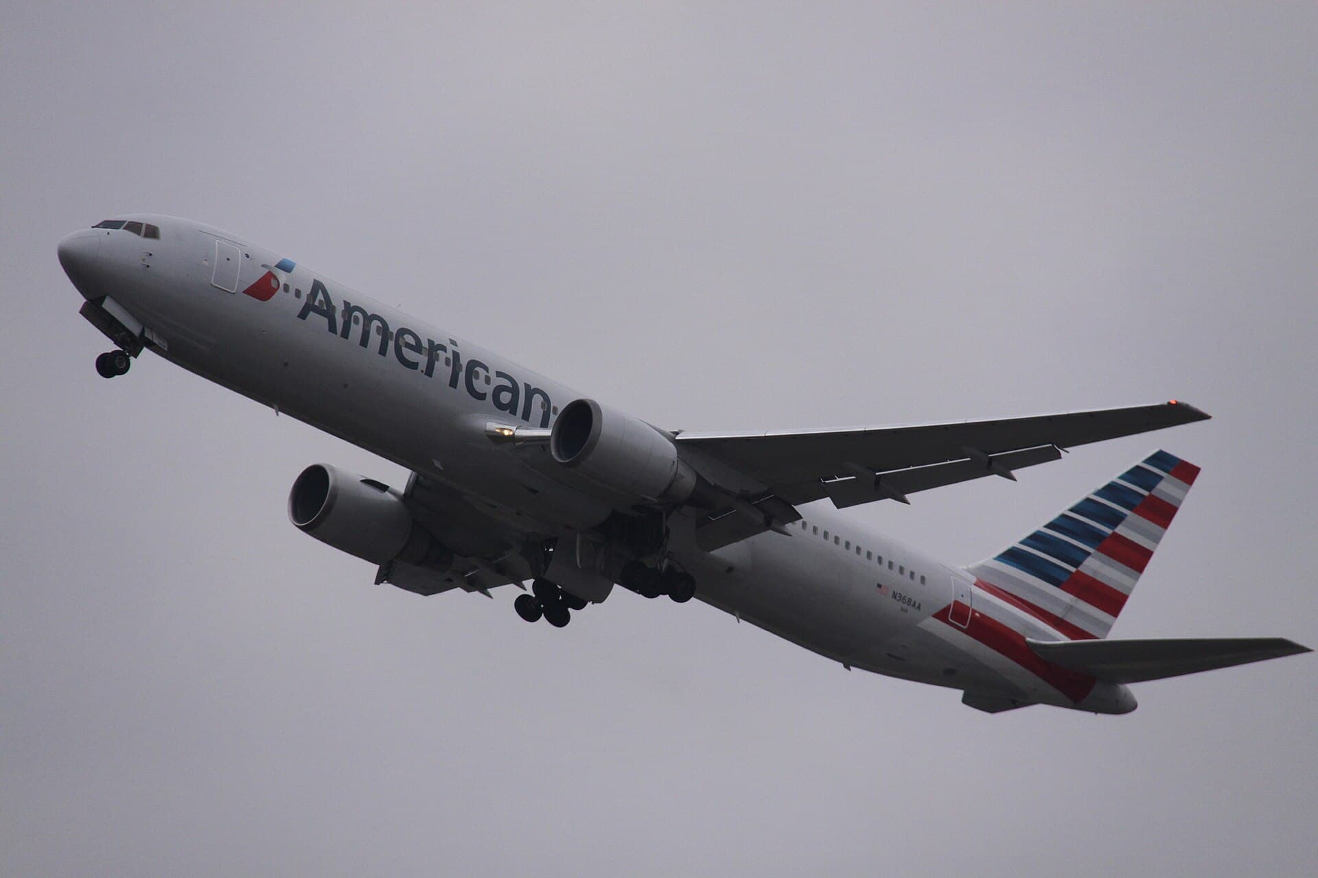 N368AA - Boeing