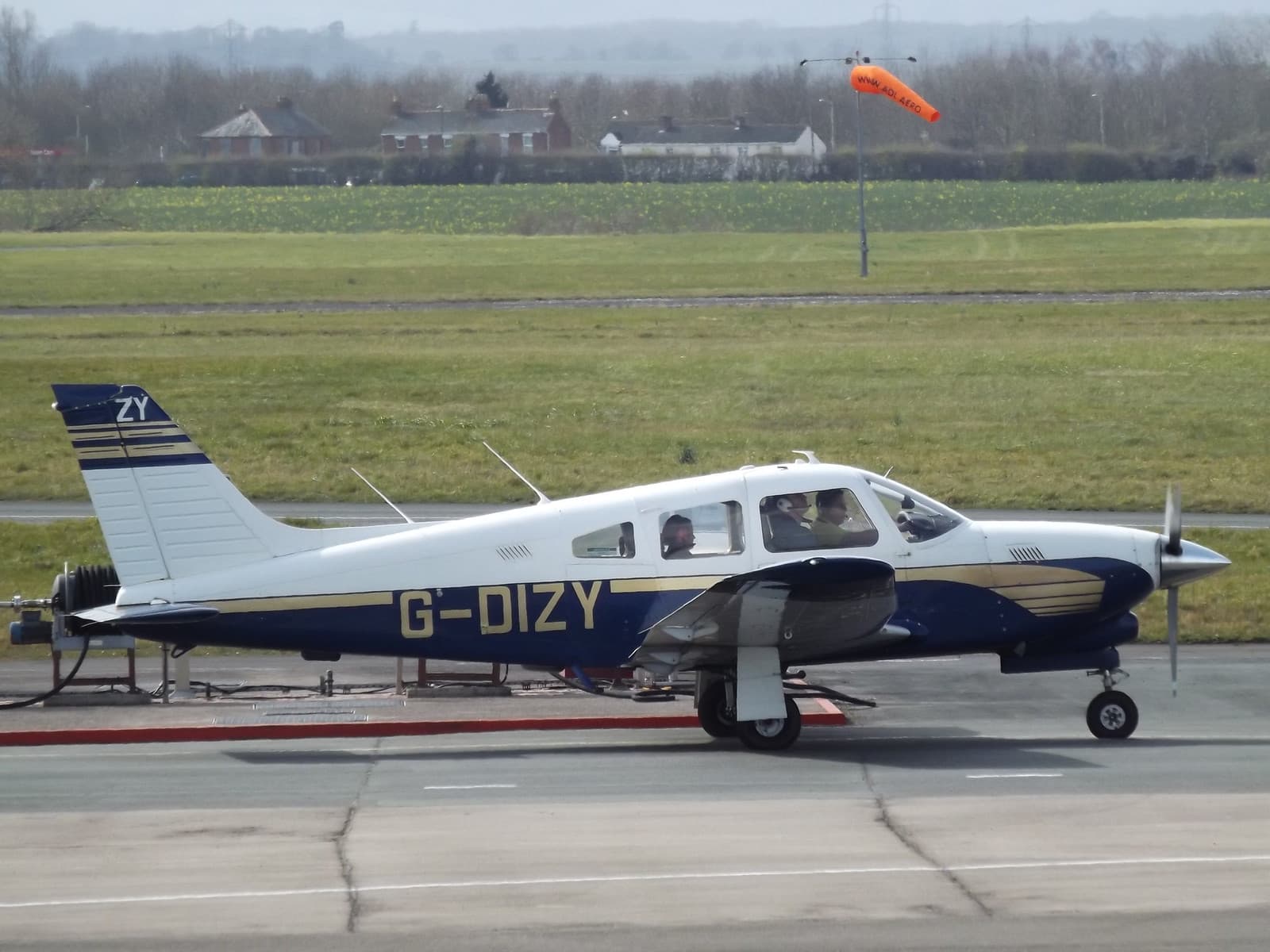 G-DIZY - Piper