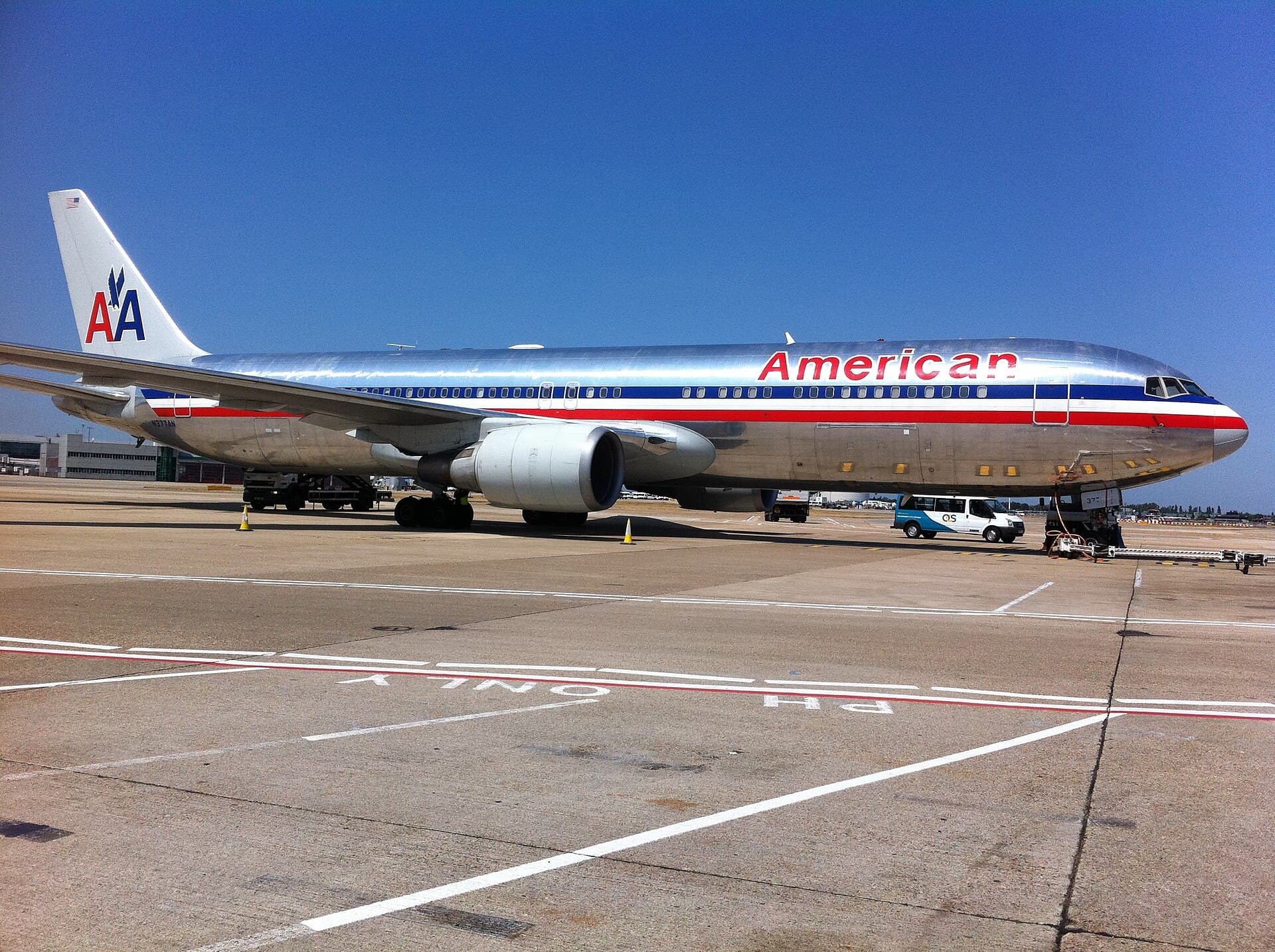 N377AN - Twin-engine aircraft
