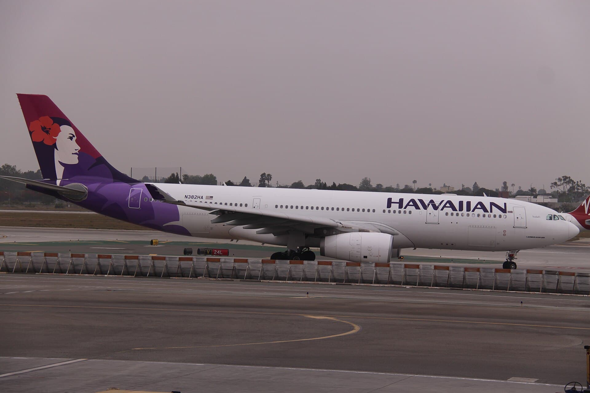 N382HA - Airbus