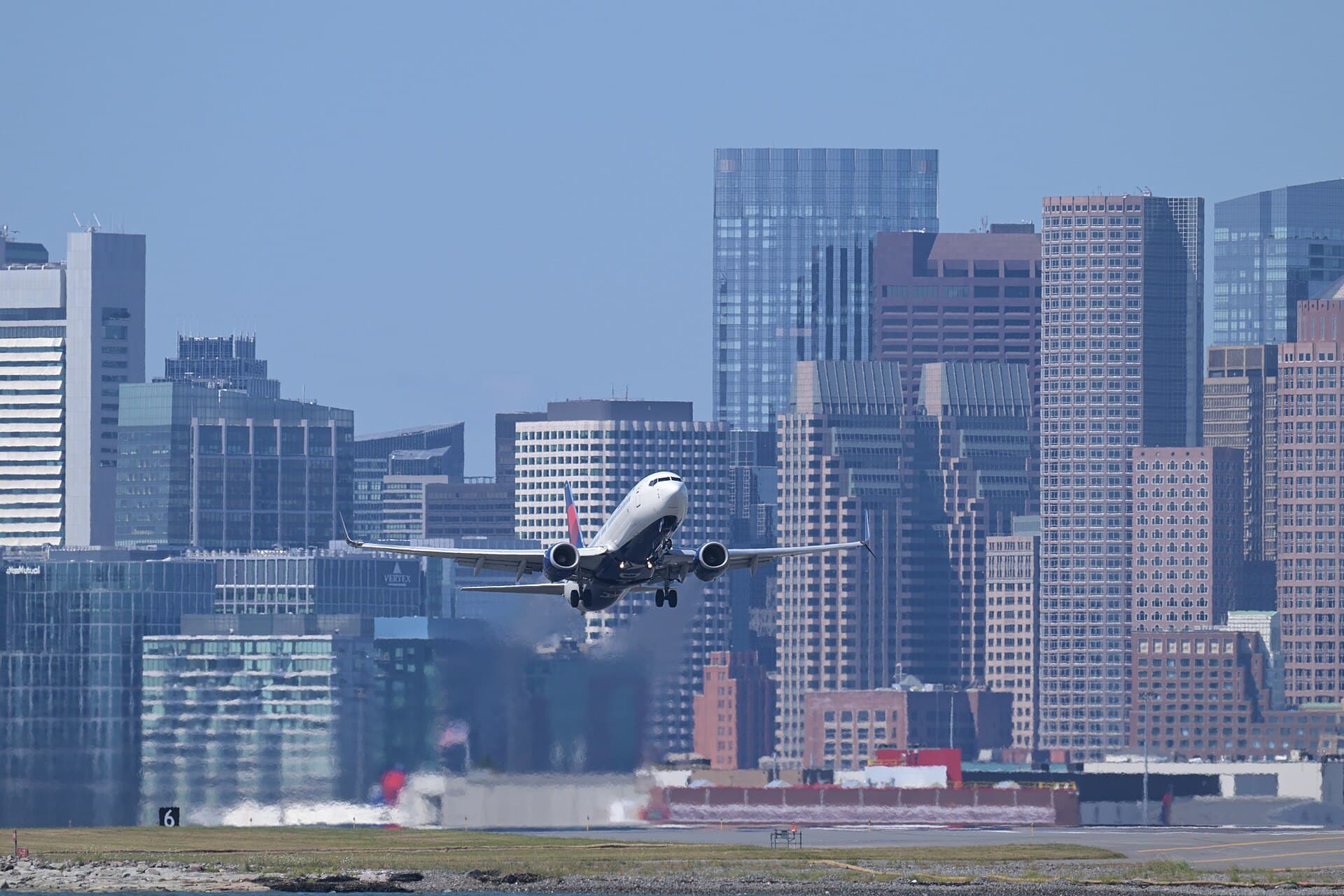 N383DN - Twin-engine aircraft