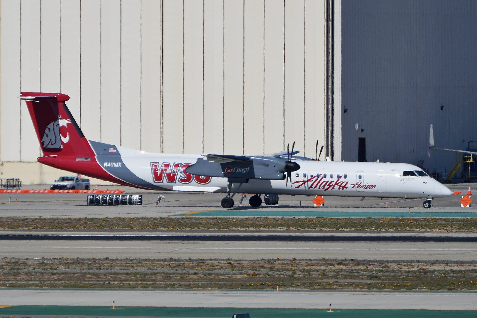 N401QX - Bombardier