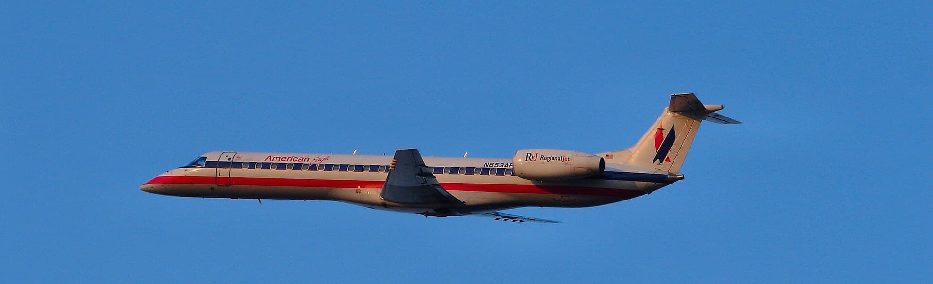 N653AE - Embraer