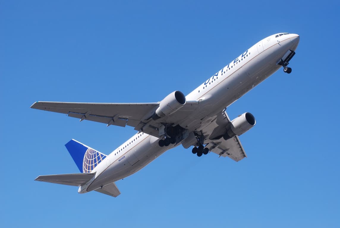 N656UA - Boeing