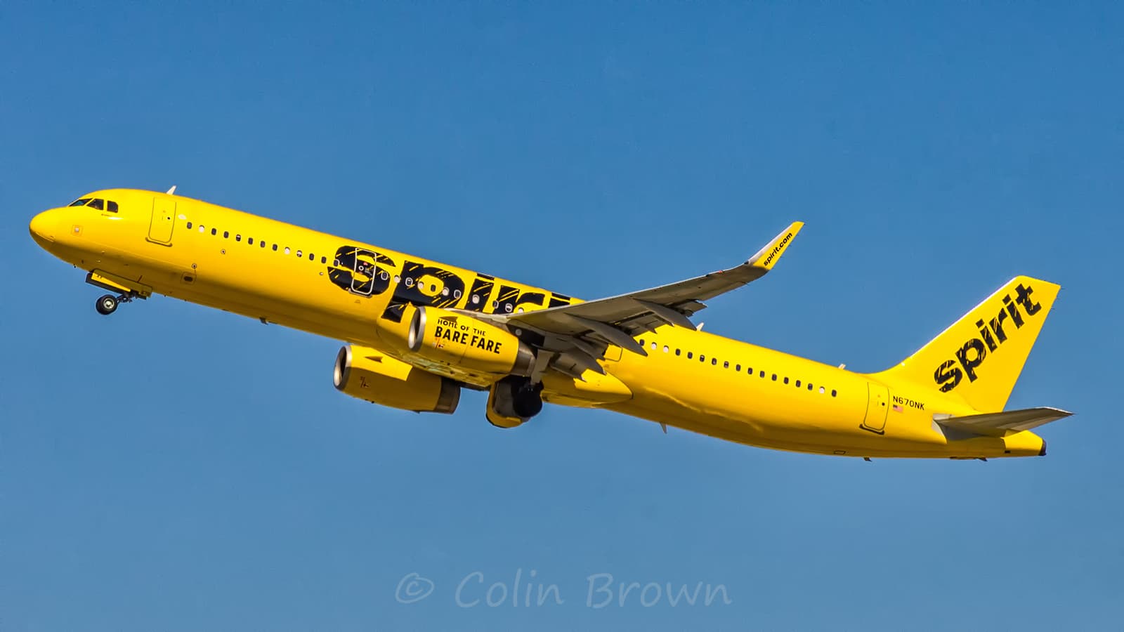 N670NK - Twin-engine aircraft