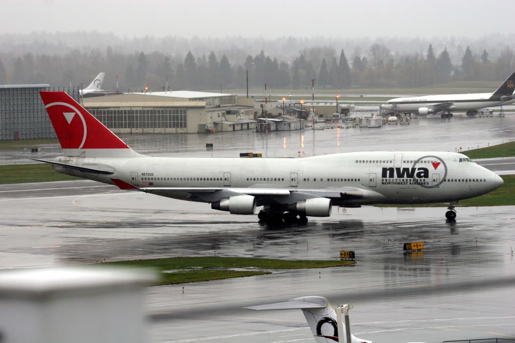 N672US - Boeing
