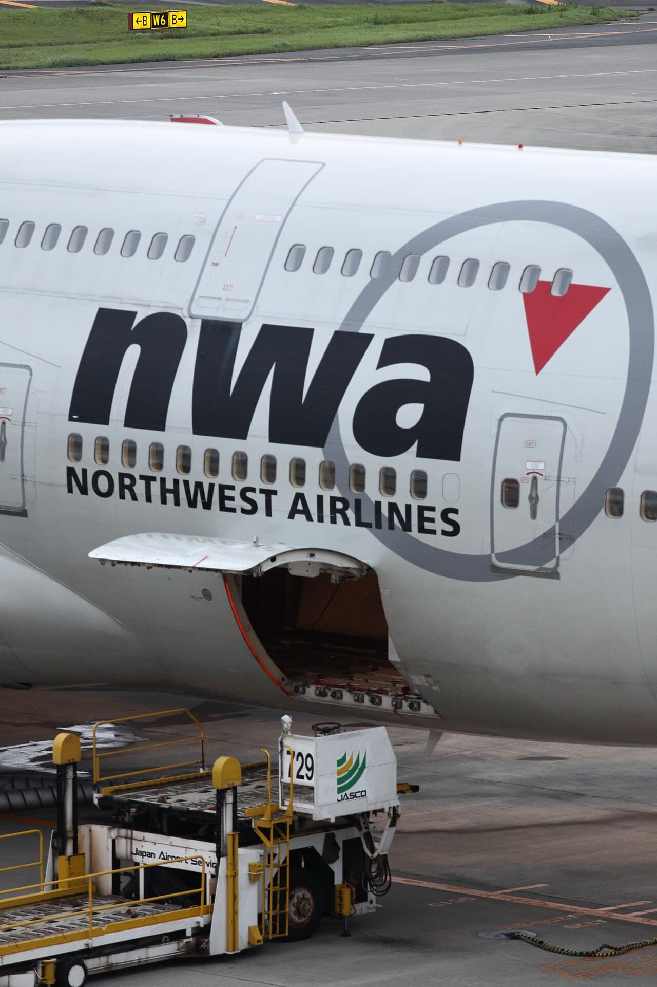 N672US - Aircraft