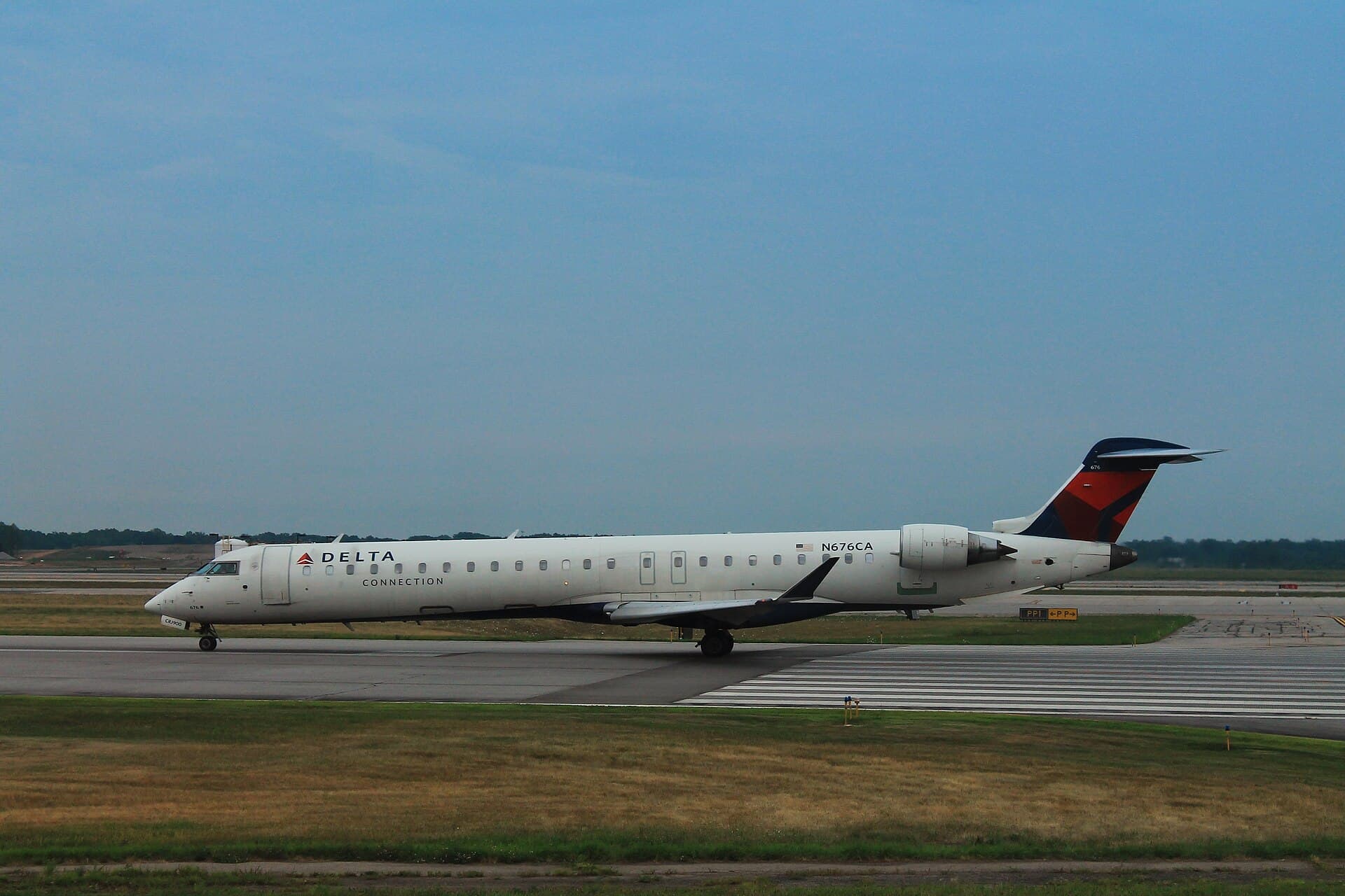 N676CA - Aircraft