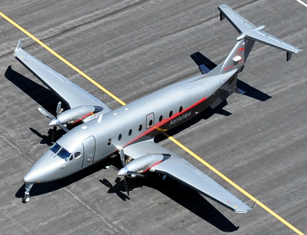 N690MA - Beech