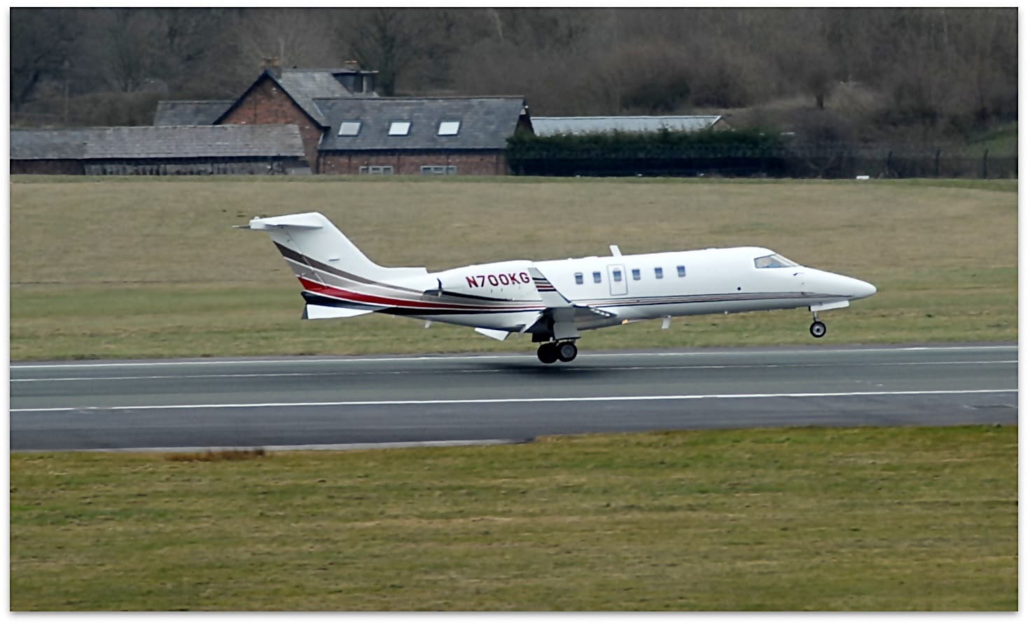 N700KG - Aircraft