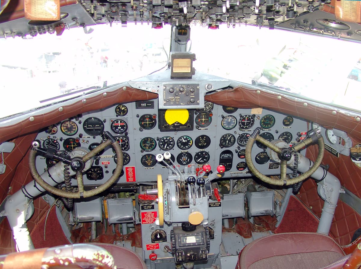N34 - Aircraft