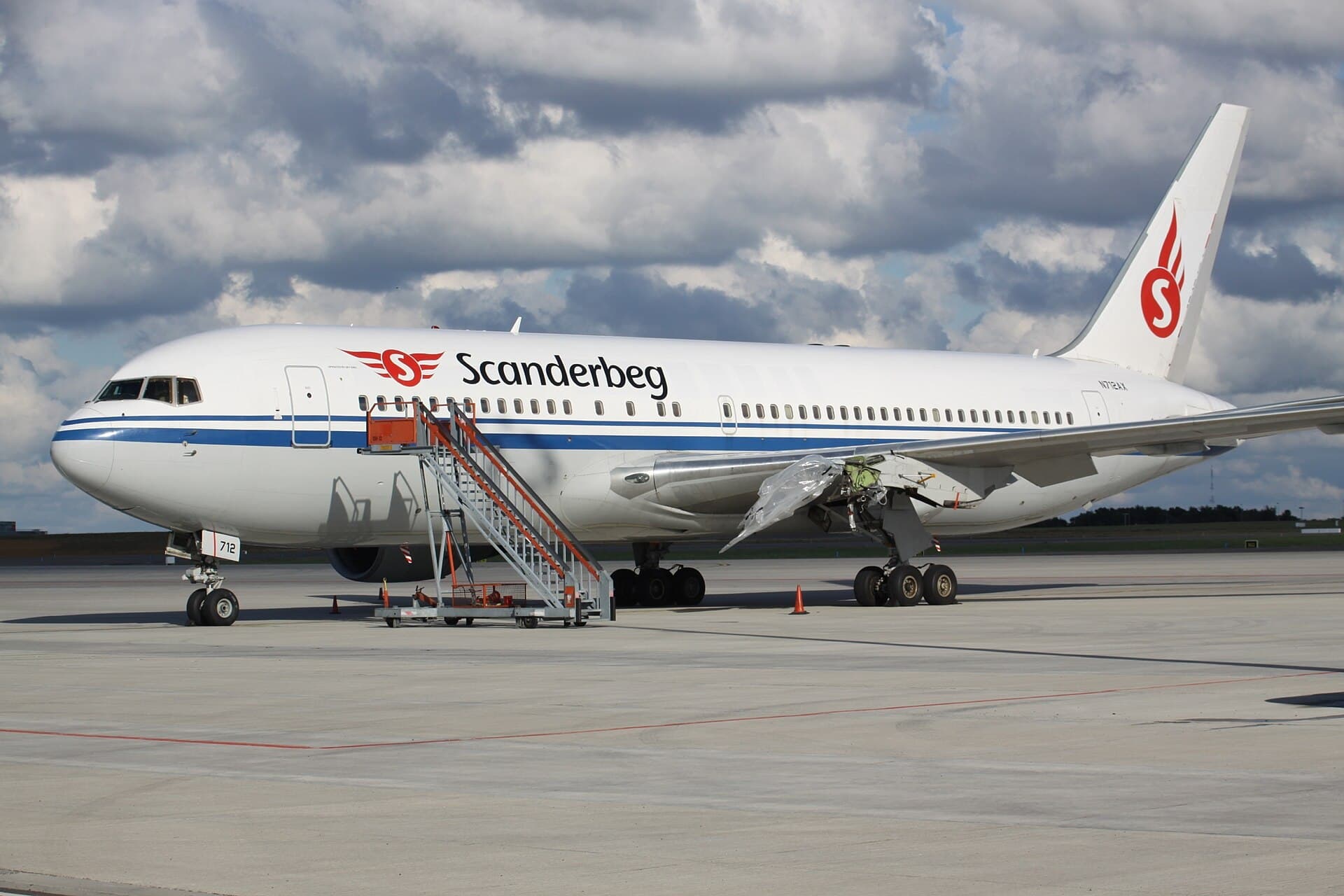 N712AX - Boeing
