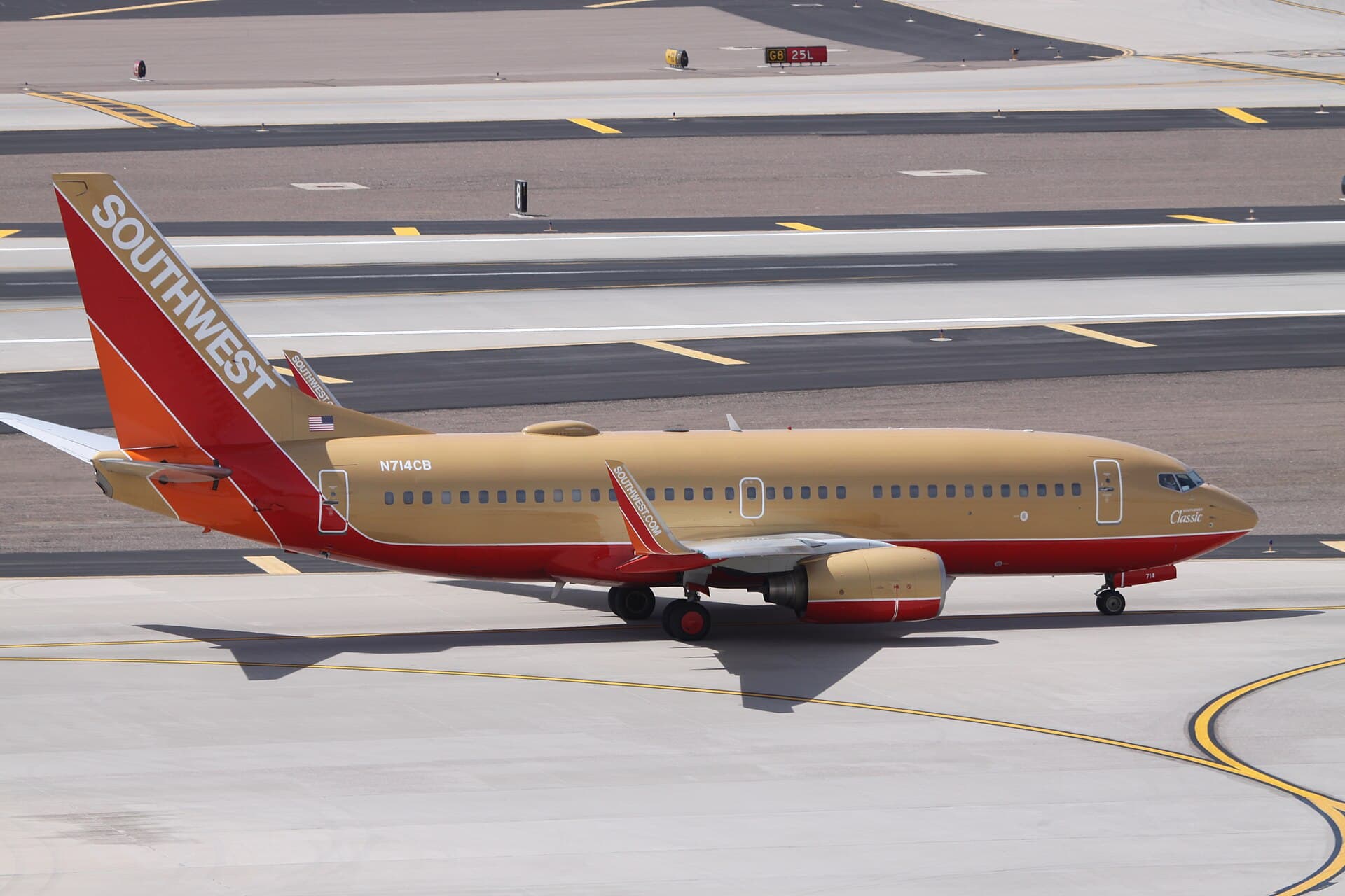 N714CB - Boeing