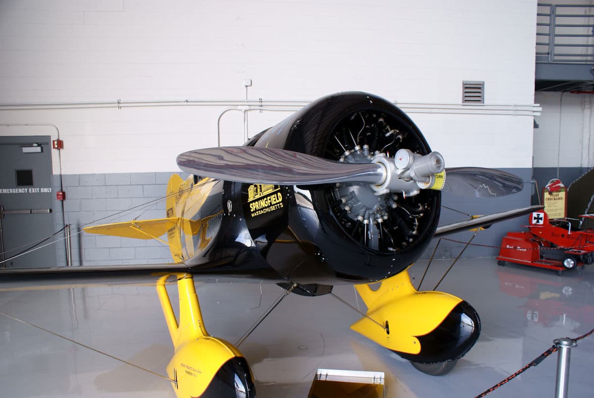 - Single-engine aircraft