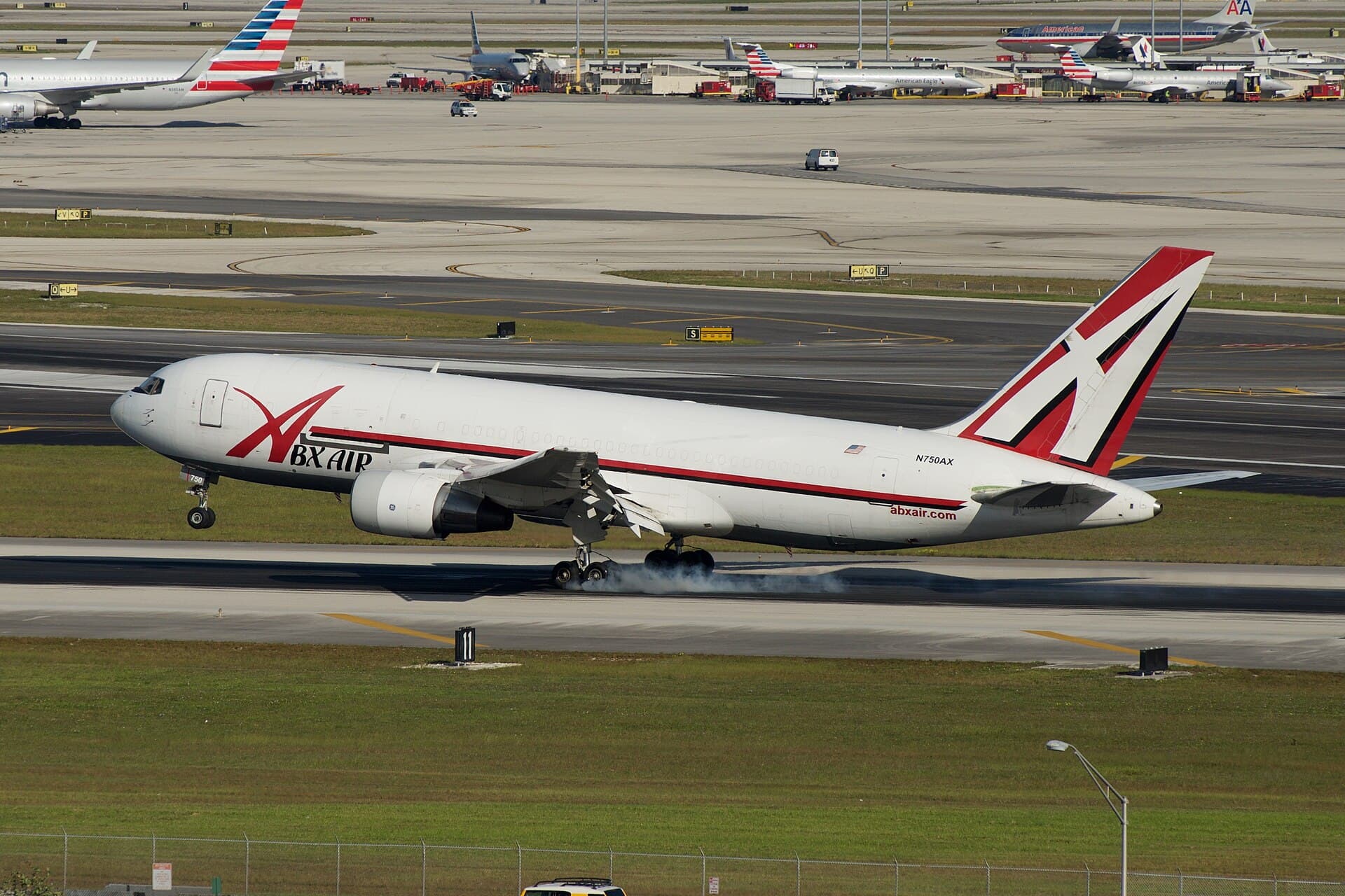 N750AX - Twin-engine aircraft