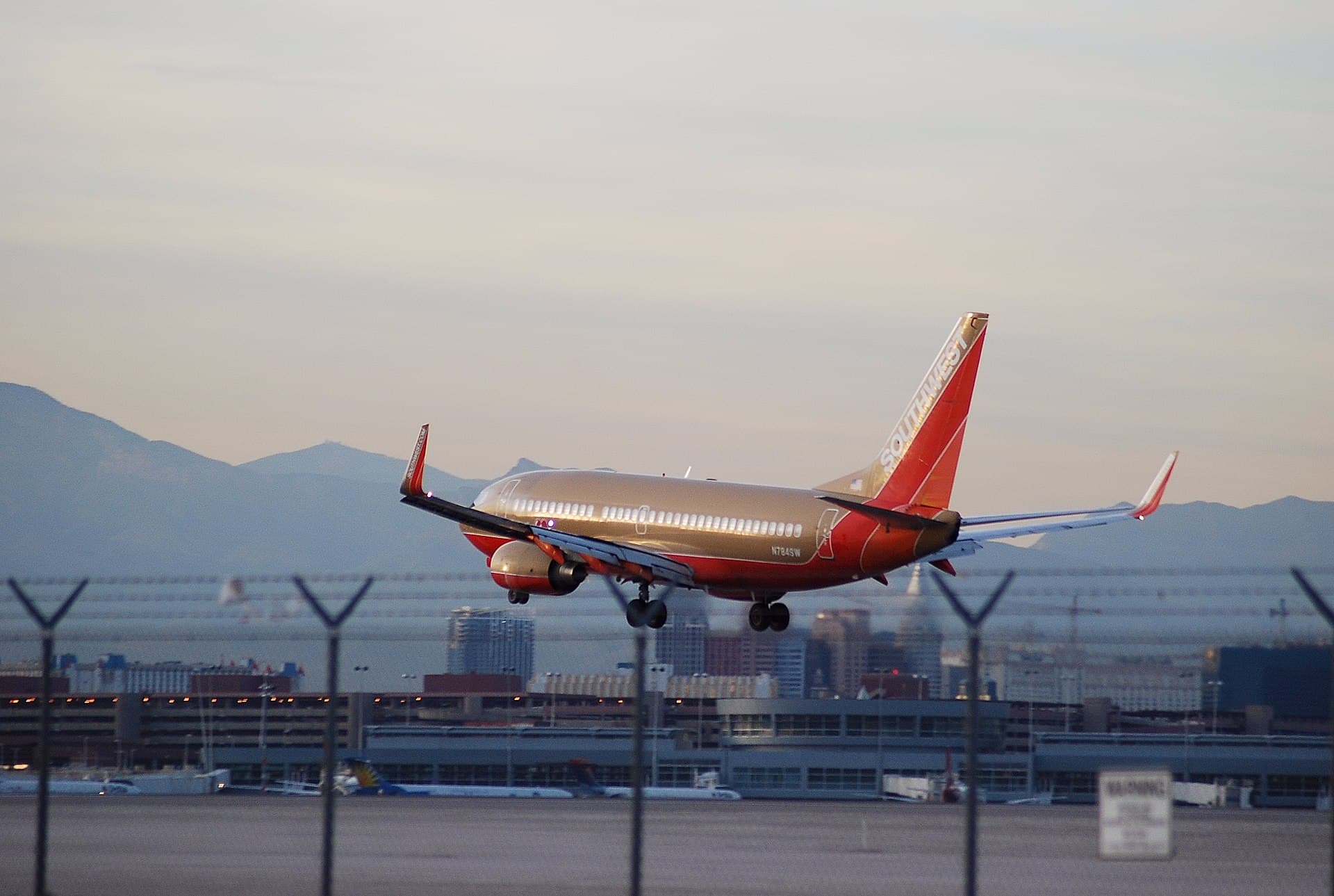 N784SW - Boeing