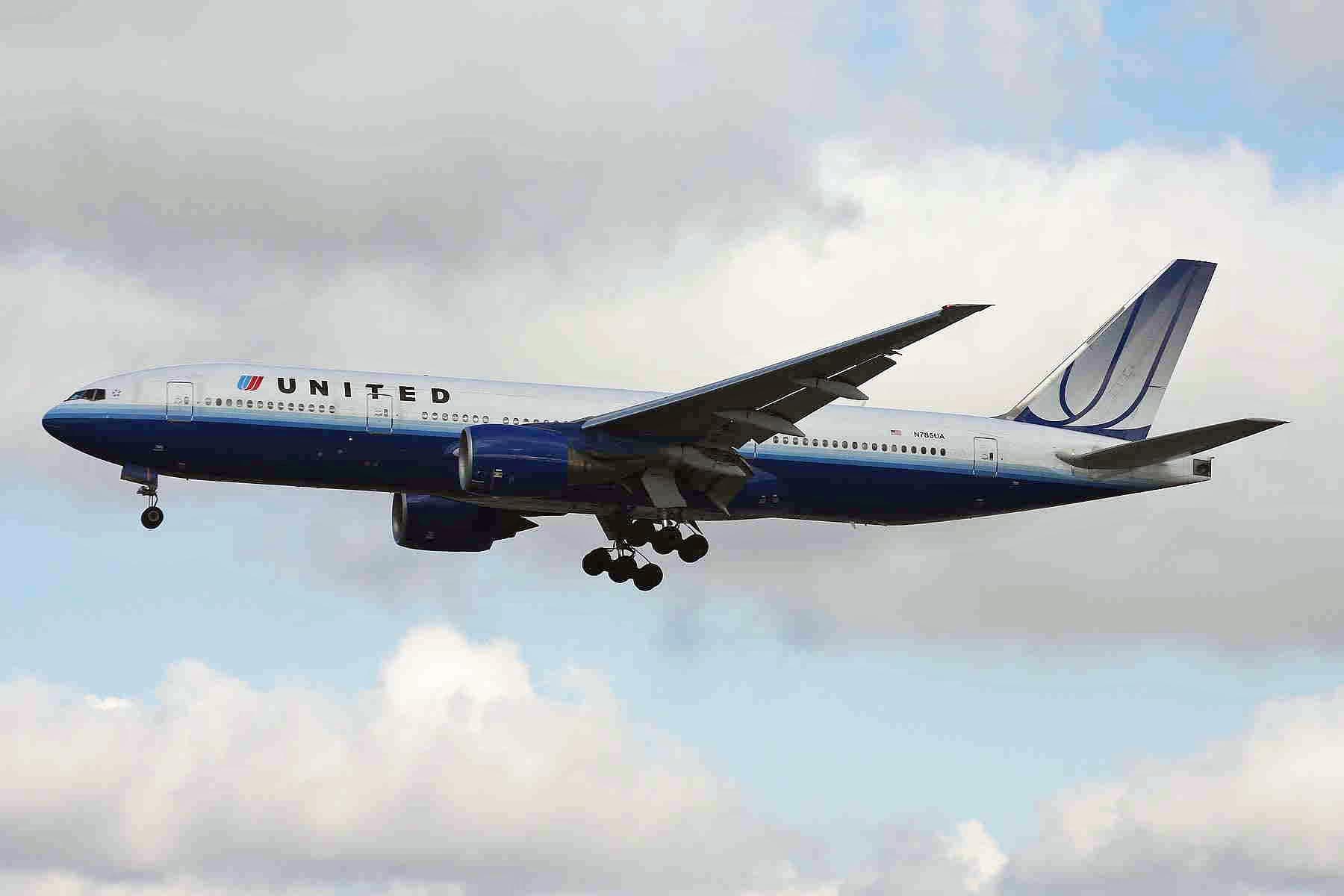 N785UA - Boeing