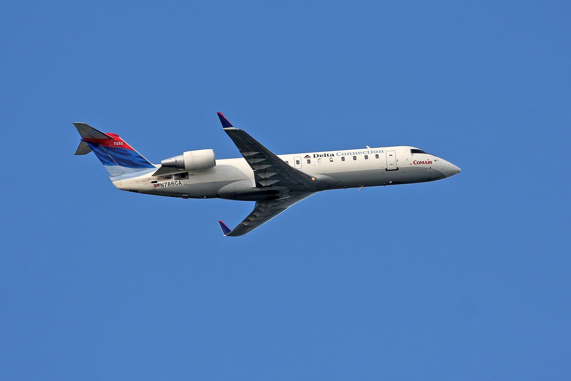 N786CA - Twin-engine aircraft