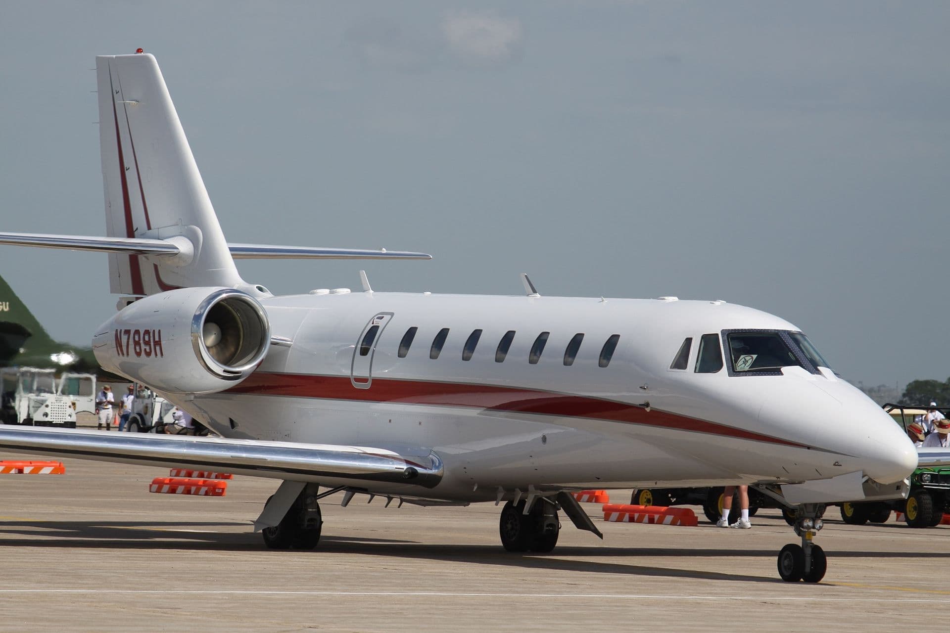 N789H - Business jet