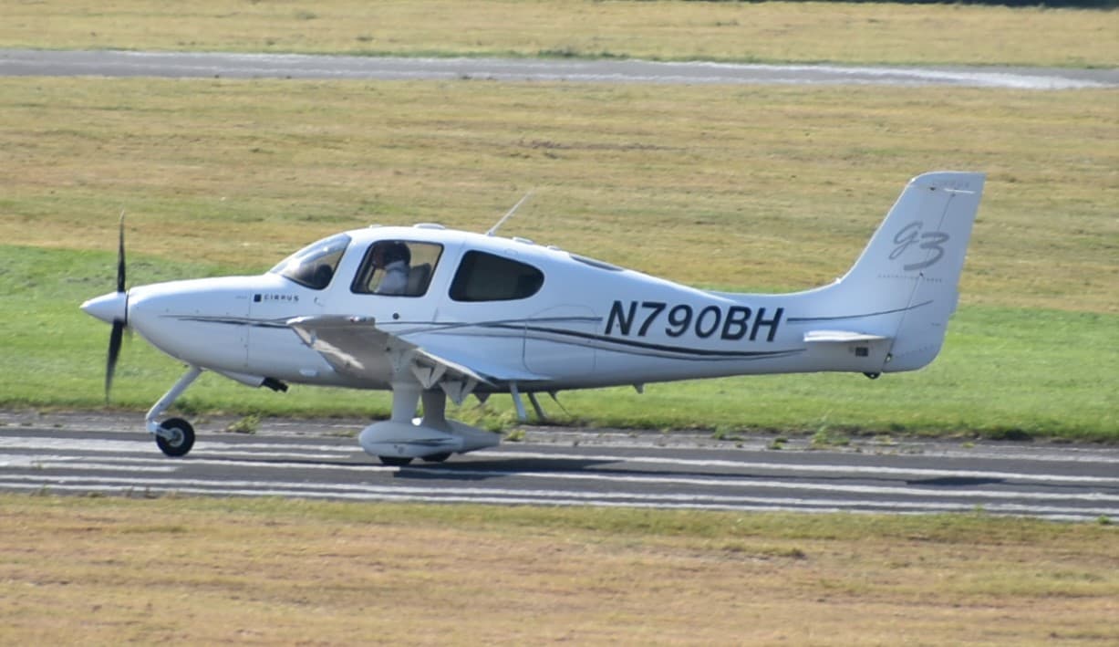 N790BH - Cirrus