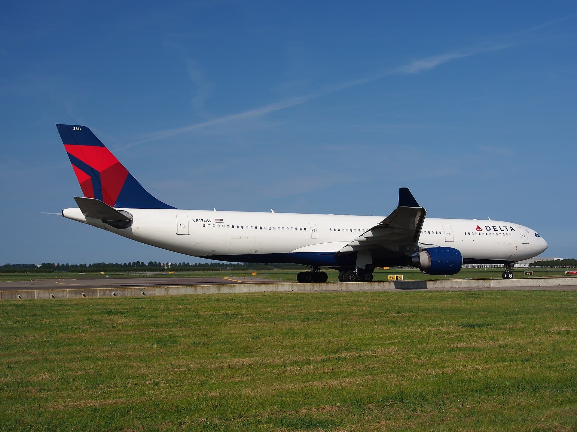 N817NW - Airbus