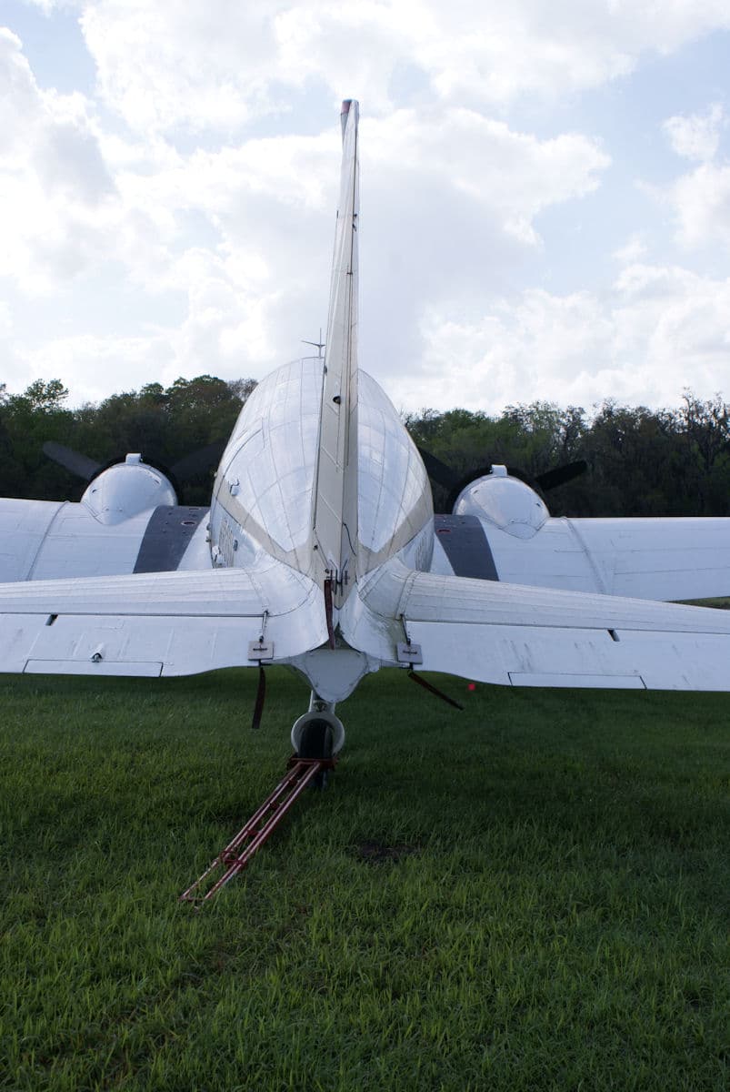 N839M - Twin-engine aircraft