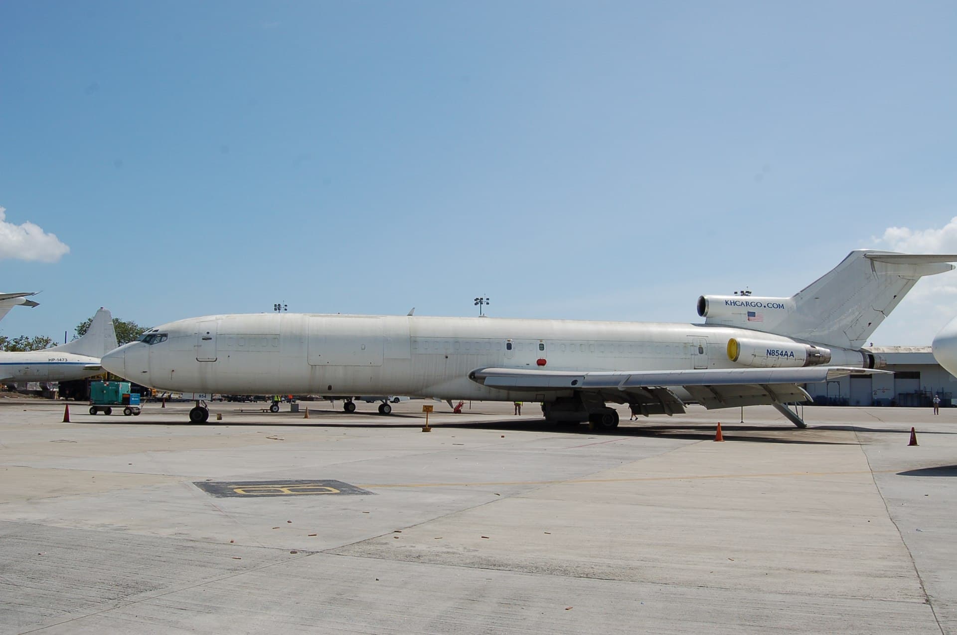 N854AA - Aircraft