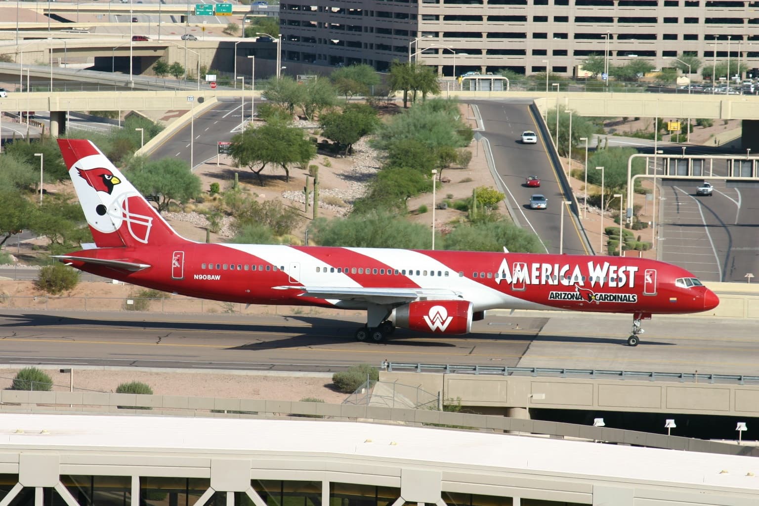 N908AW - Twin-engine aircraft