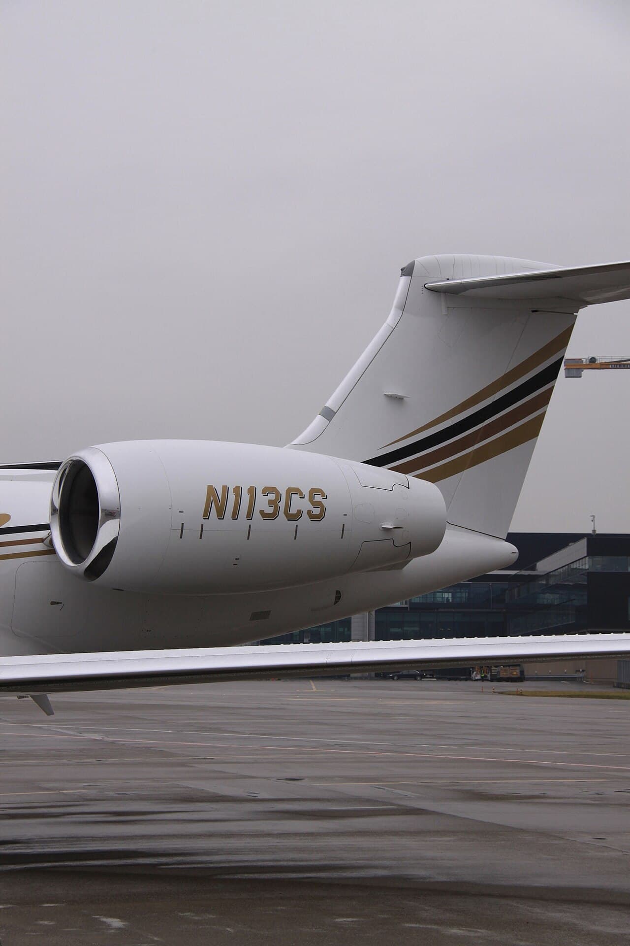 N113CS - Business jet