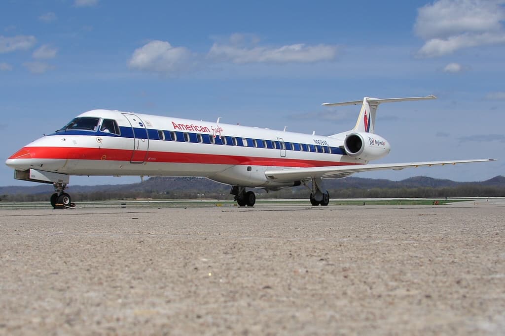 N909AE - Aircraft