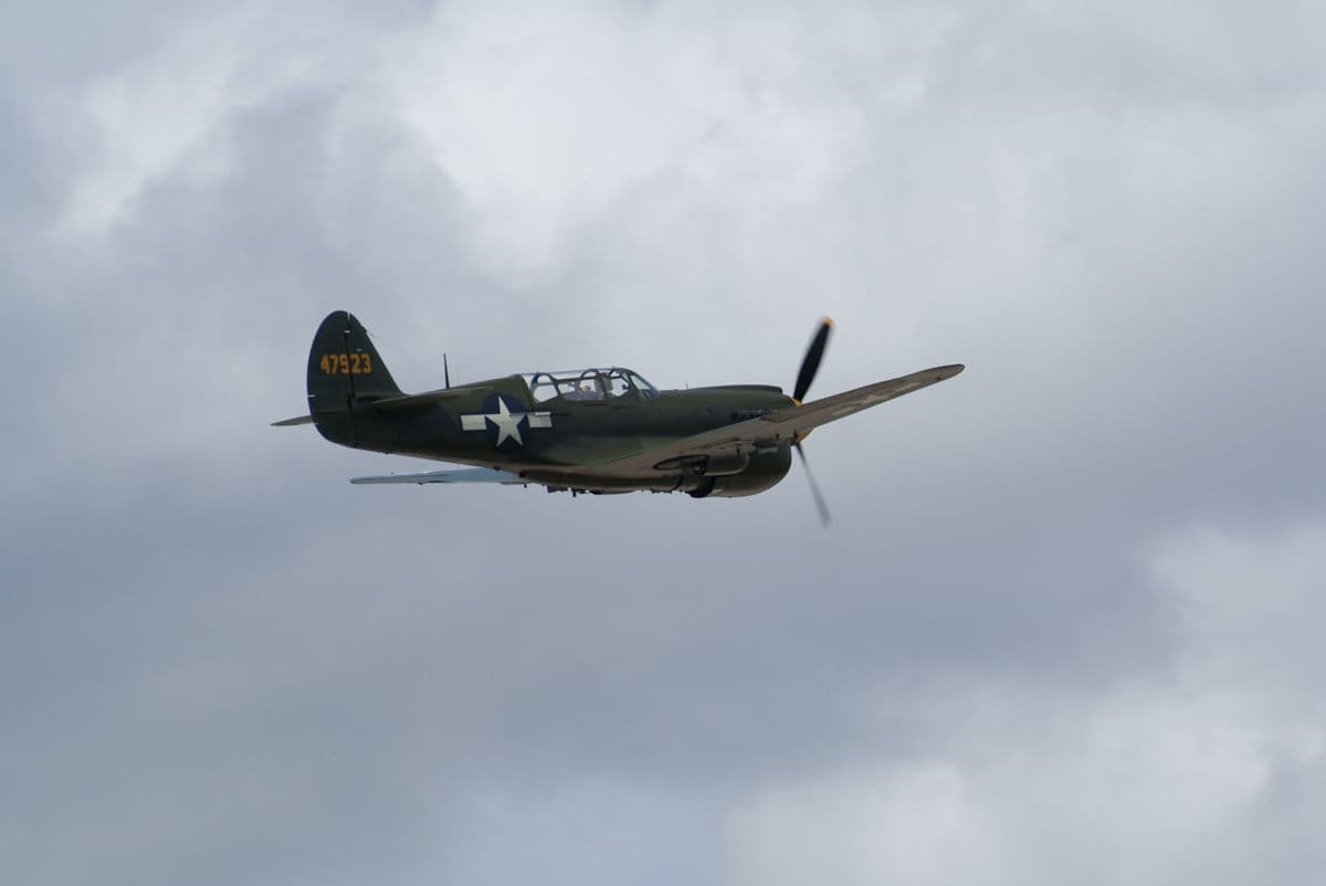 - Single-engine aircraft