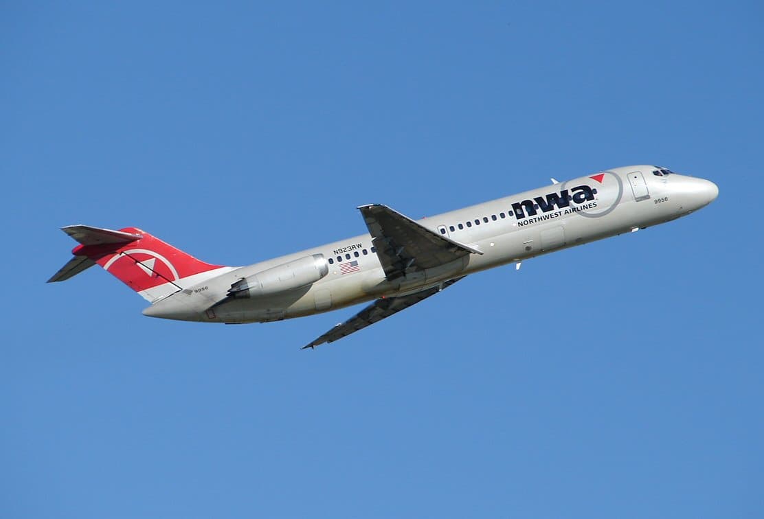 N923RW - Douglas
