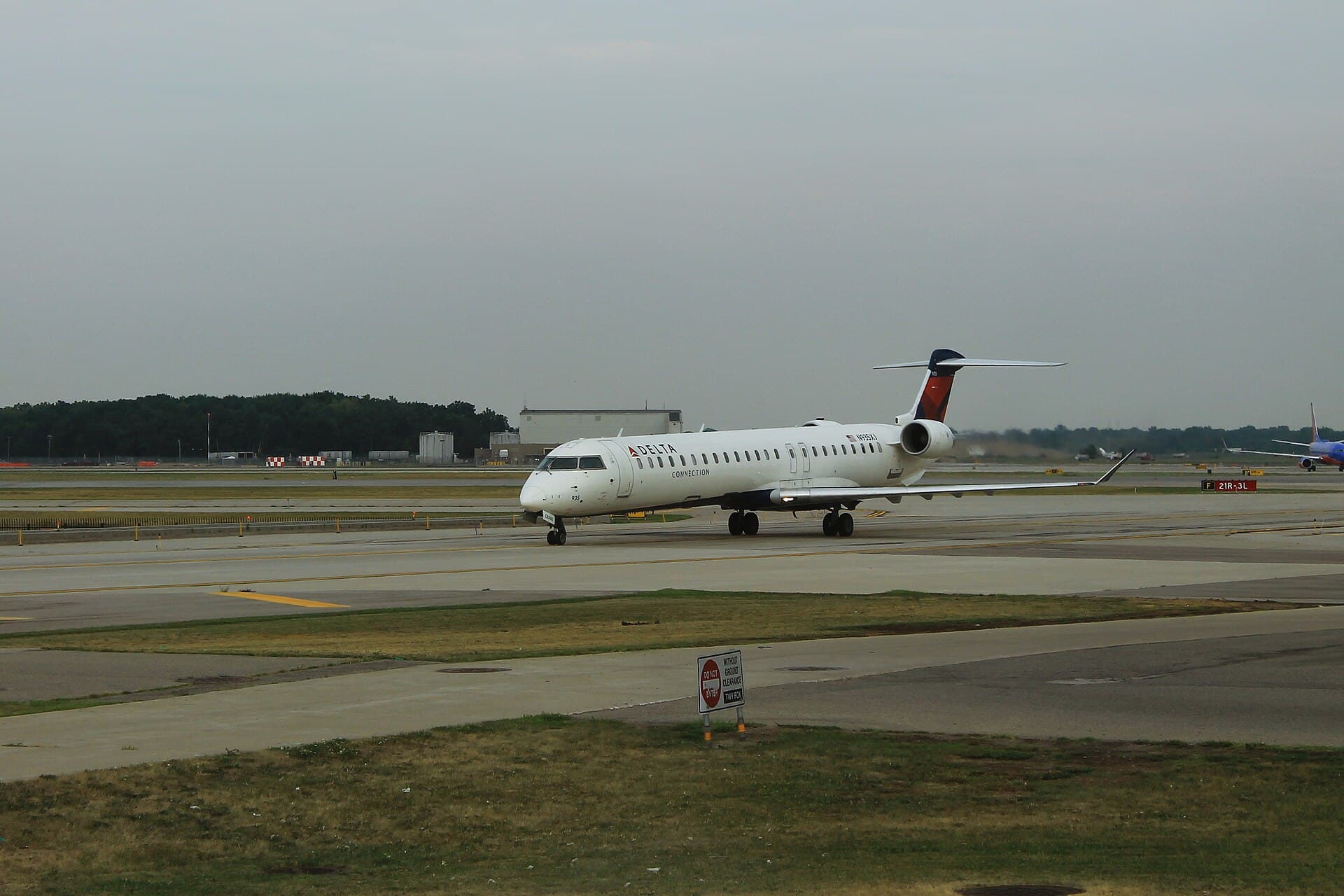 N935XJ - Bombardier
