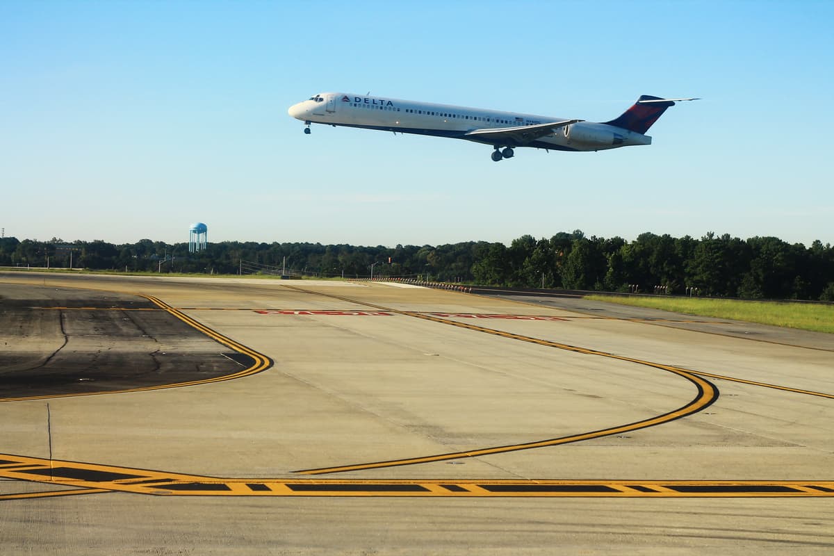 N940DL - Aircraft