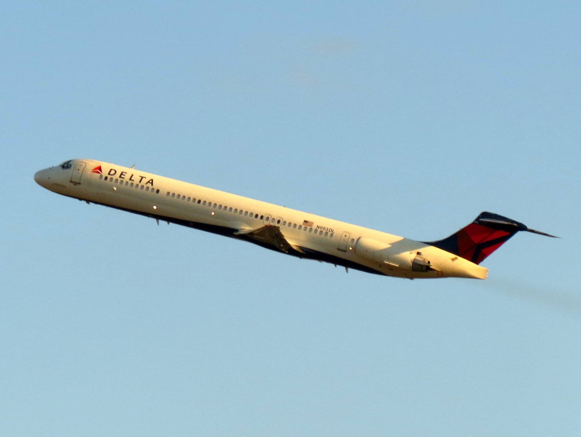 N993DL - Douglas