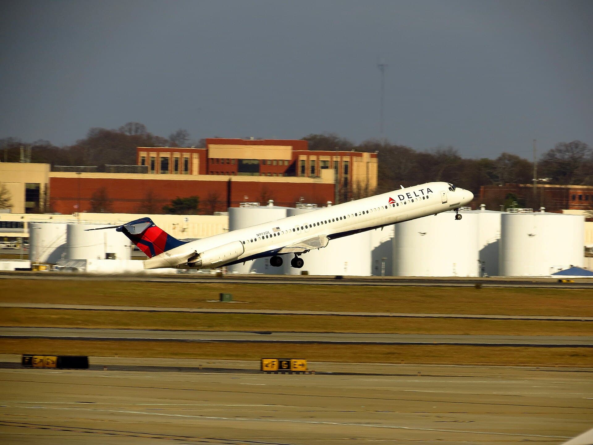 N993DL - Aircraft