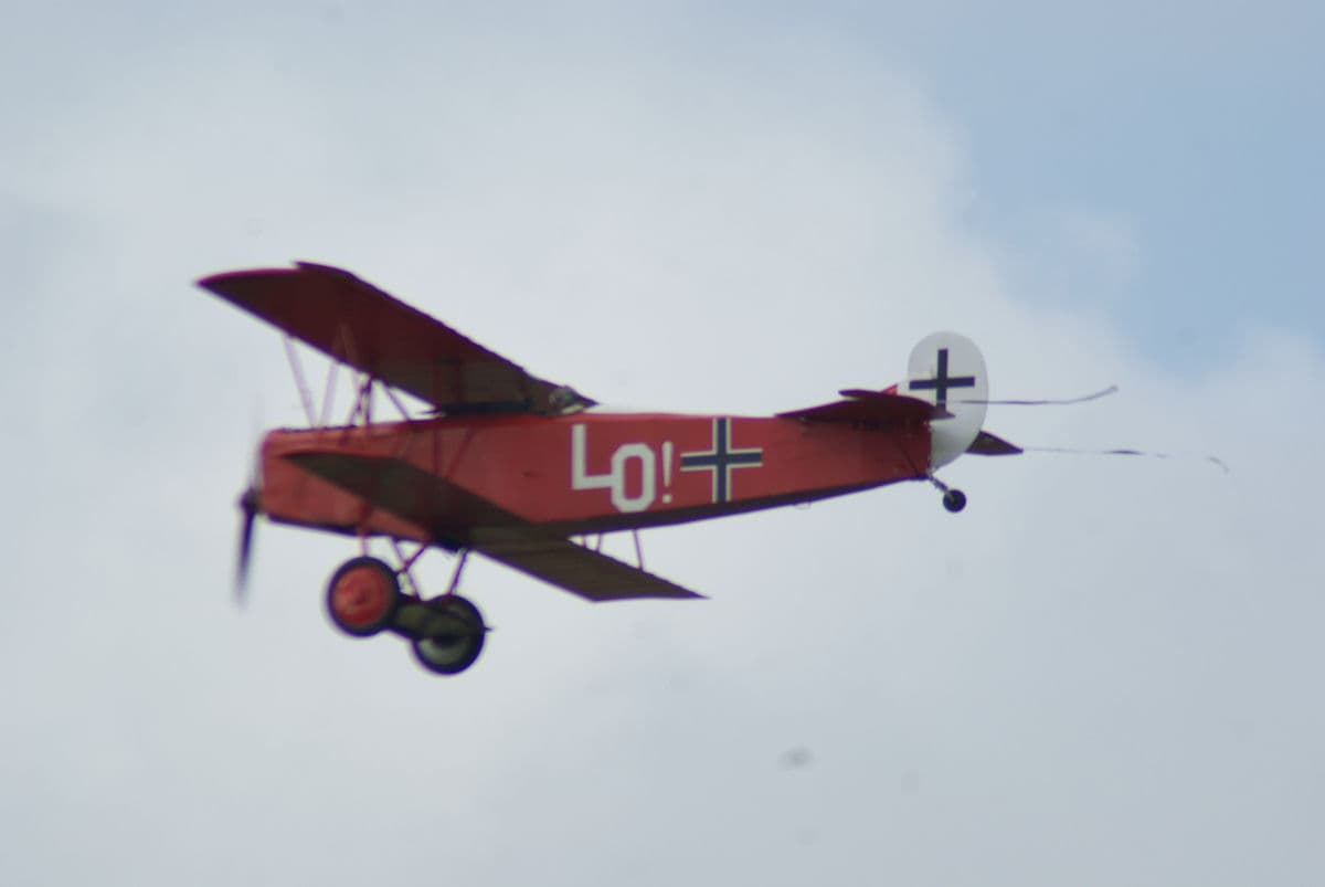 - Single-engine aircraft