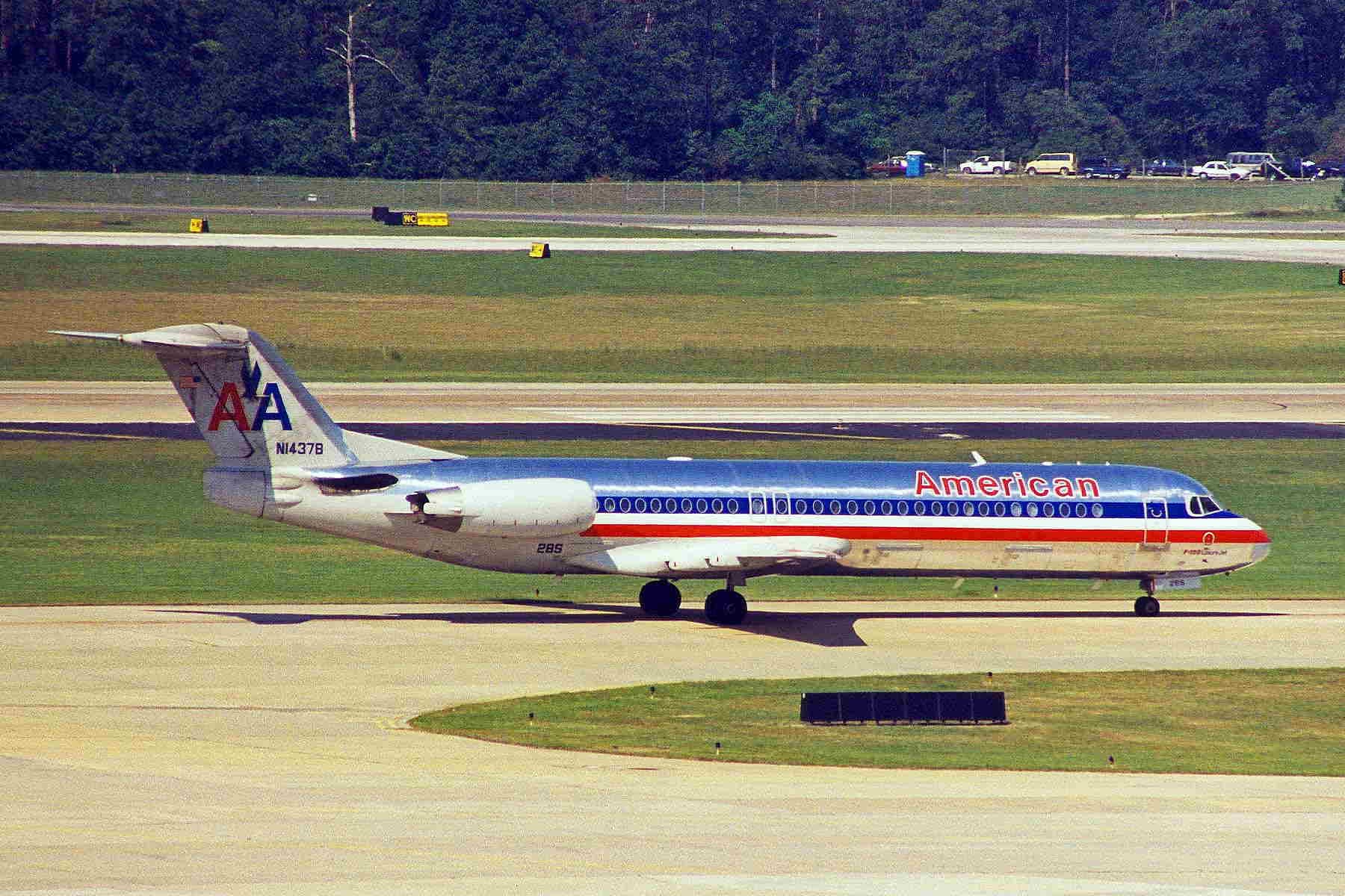 N1437B - Aircraft