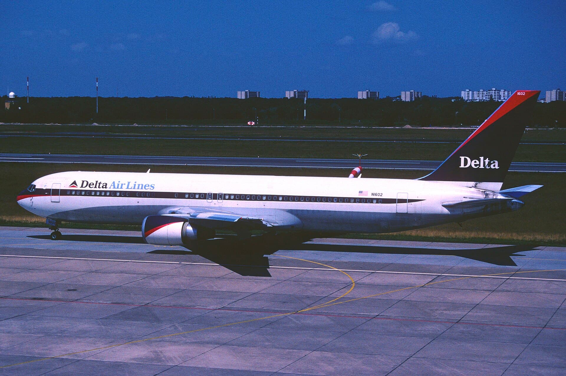 N1602 - Boeing