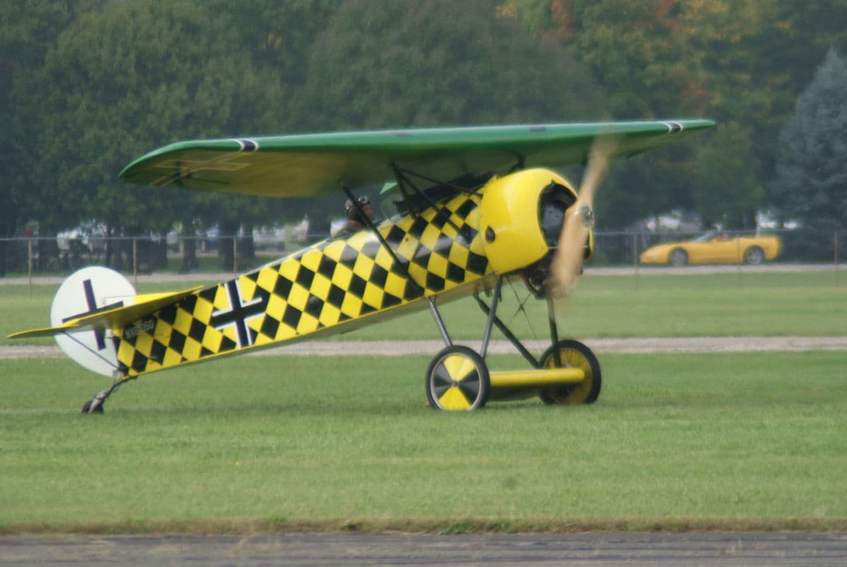 - Single-engine aircraft