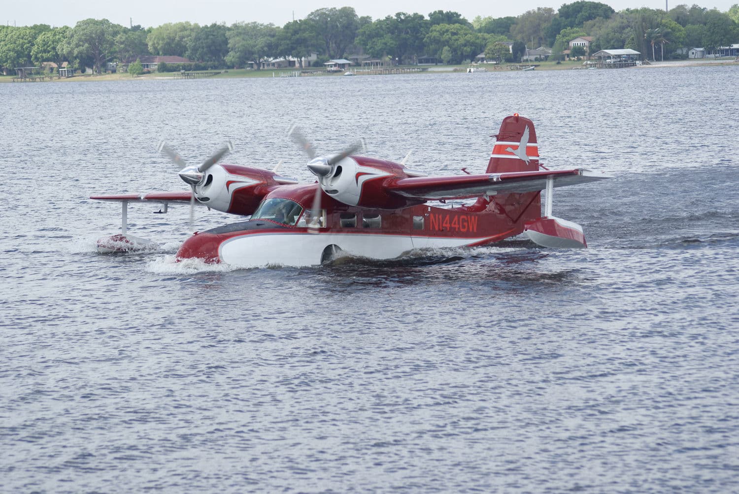 N144GW - Twin-engine aircraft