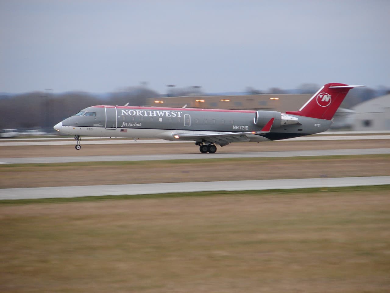 N8721B - Aircraft