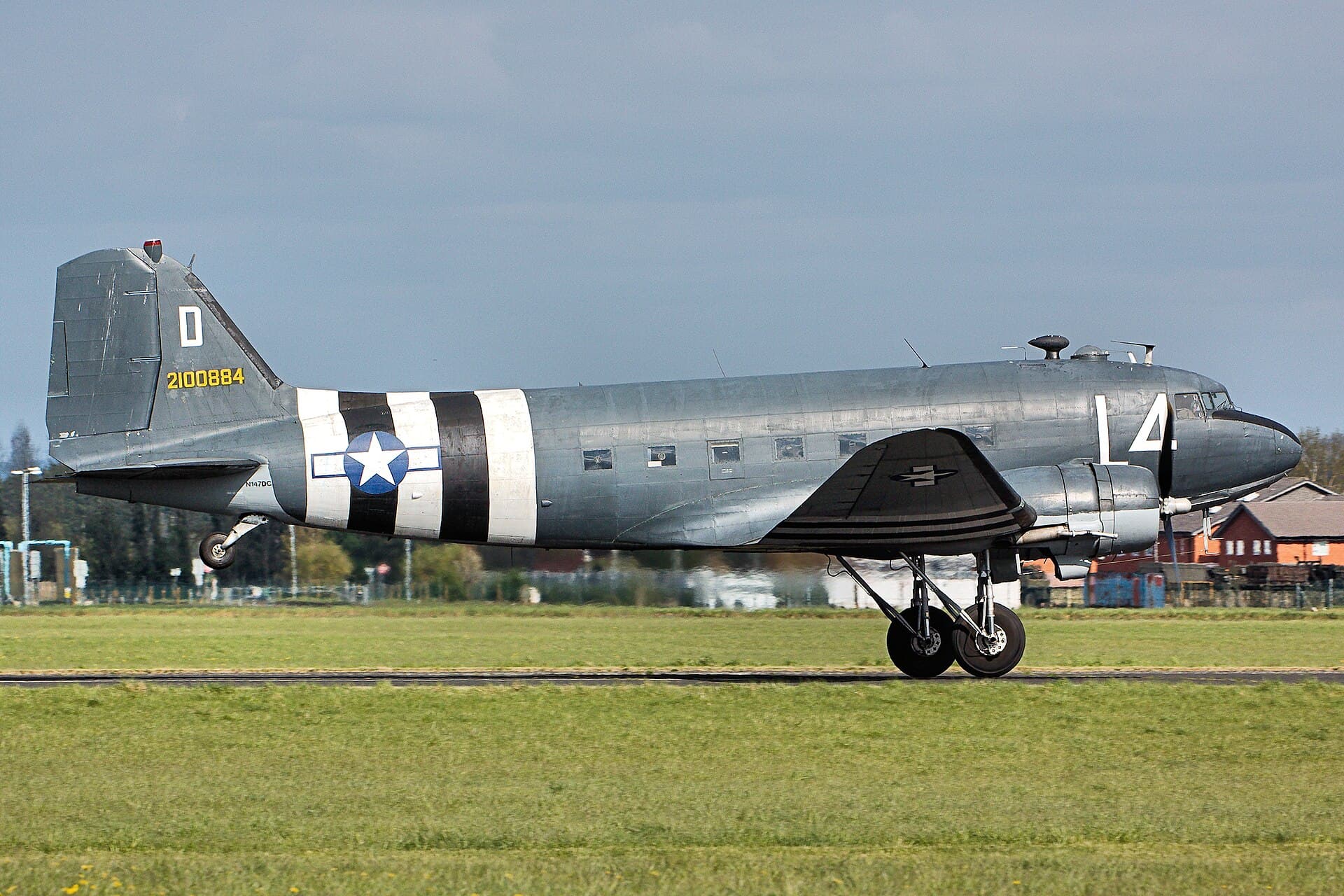N147DC - Douglas