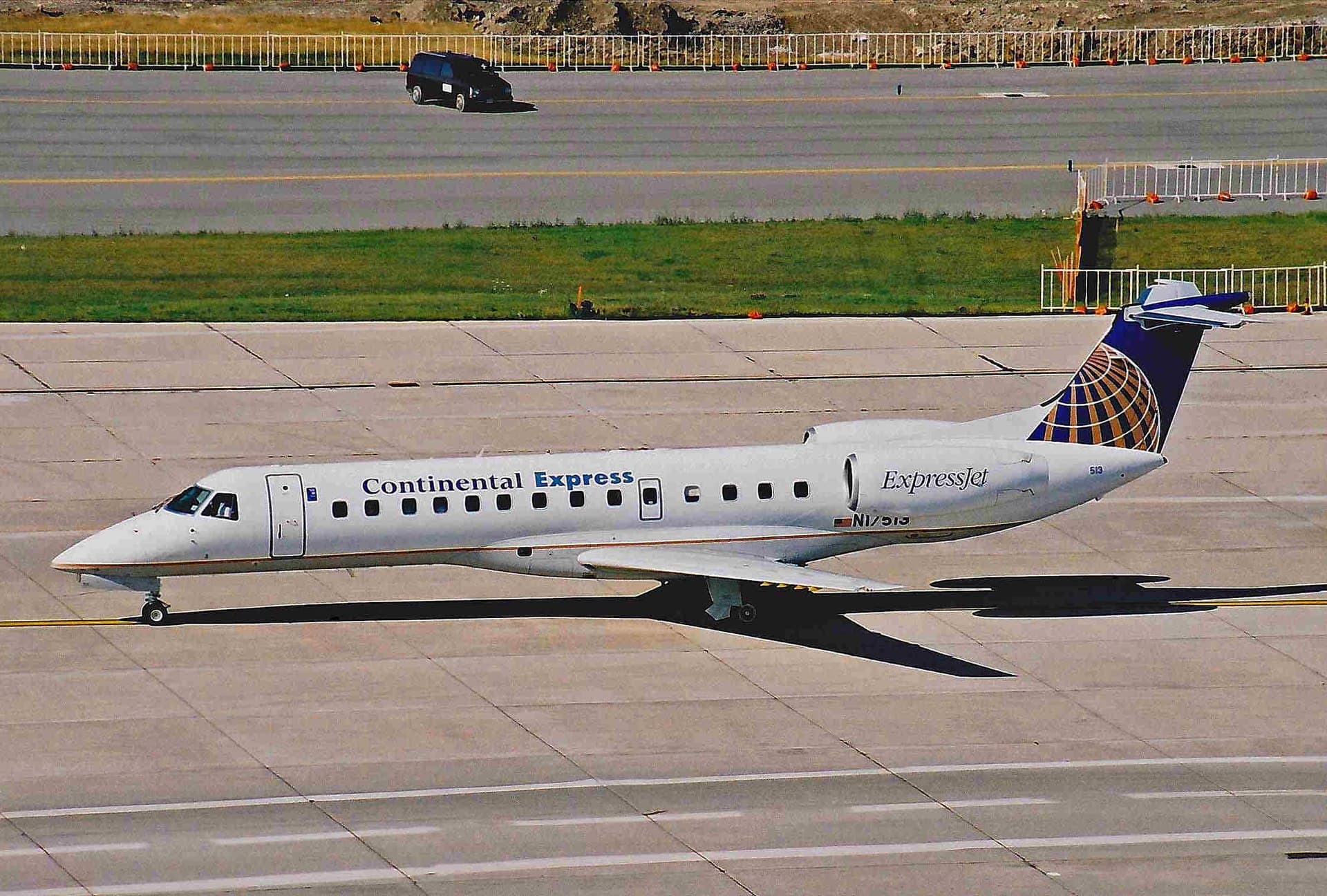 N17513 - Embraer