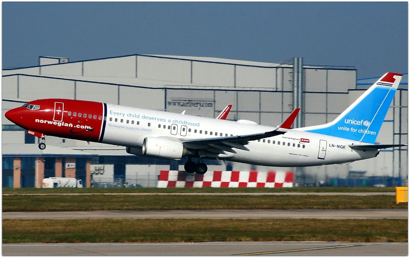 LN-NGE - Aircraft